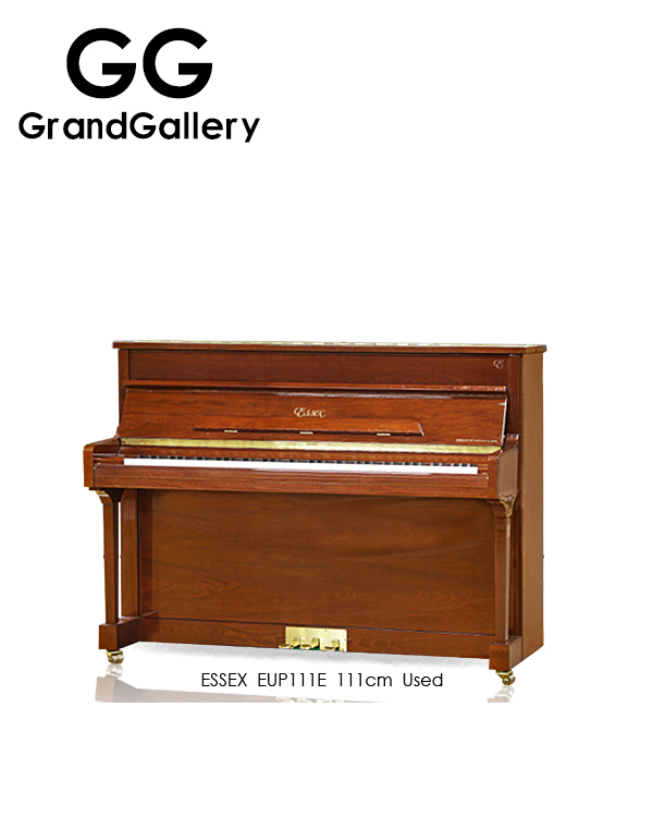 ESSEX/艾塞克斯 EUP111E是施坦威旗下品牌木纹色立式钢琴2004年